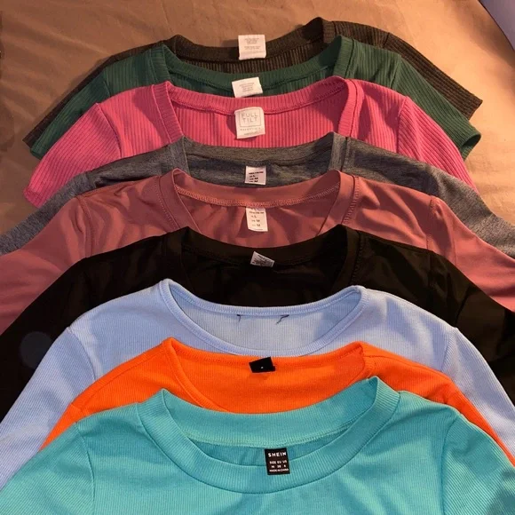 9 Set of Shirts - Picture 2 of 5